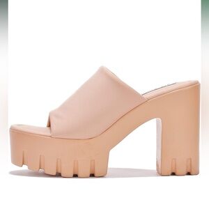 NWT Cape Robbin Echoya Open Toe Chunky Block Heels